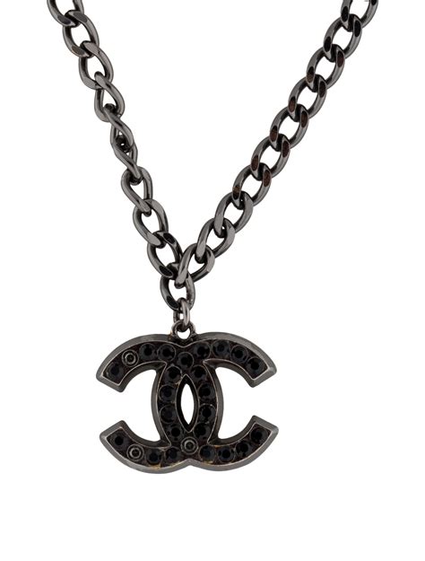 chanel necklace cc black